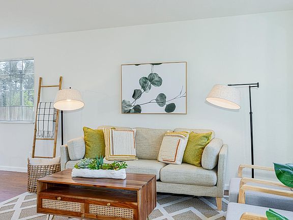 5th image of 8804 Gravenstein Way