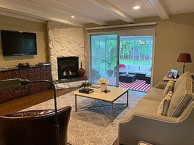 2698 Yorkshire Rd — Photo 30