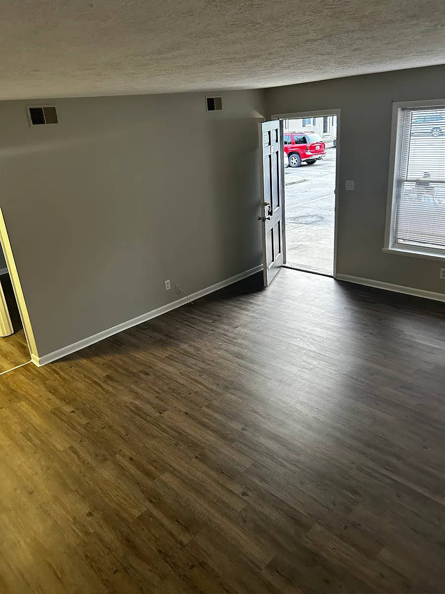 Building Photo - 250 Herndon St #7
