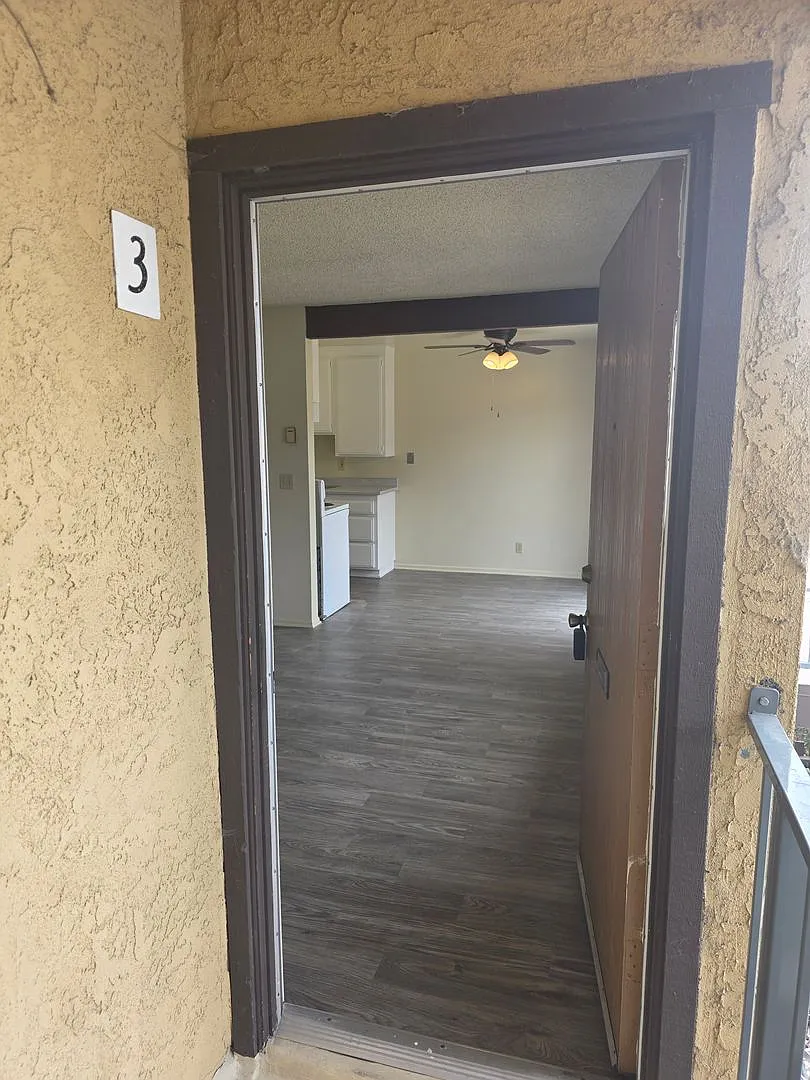 ANO3236 — Photo 2