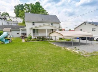 4 Lane St, Westover, WV 26501