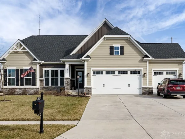 3828 Oak Creek Dr, Dayton, OH 45440