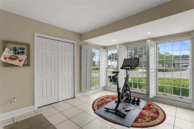 11212 Carrollwood Dr — Photo 34