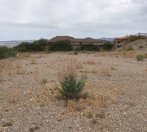 4th image of 3015 Fort Yuma Trl