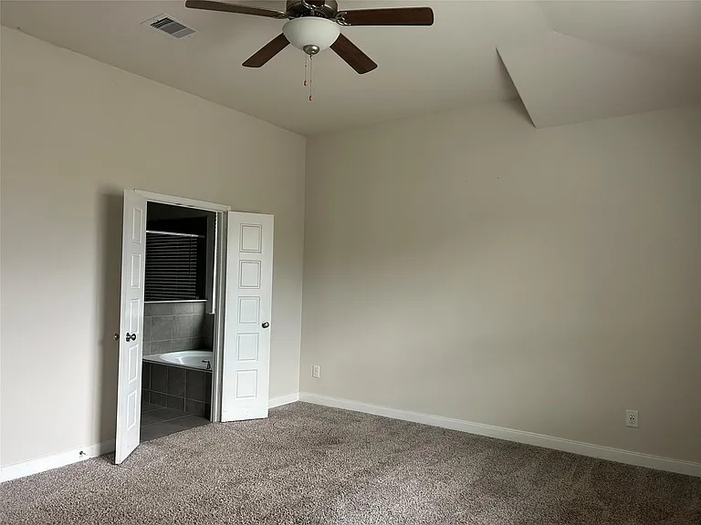 4326 Pale Fox Ln — Photo 13