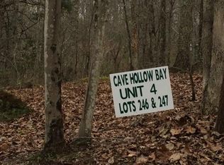 138 Lakeview Manor Dr, Mammoth Cave, KY 42259