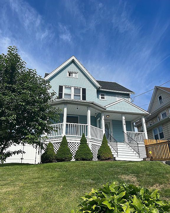1st image of 318 Olivia St