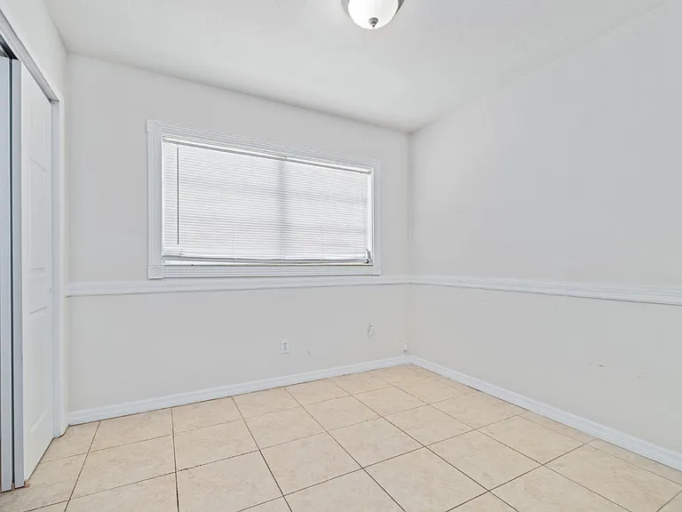 3005 W Kathleen St — Photo 10