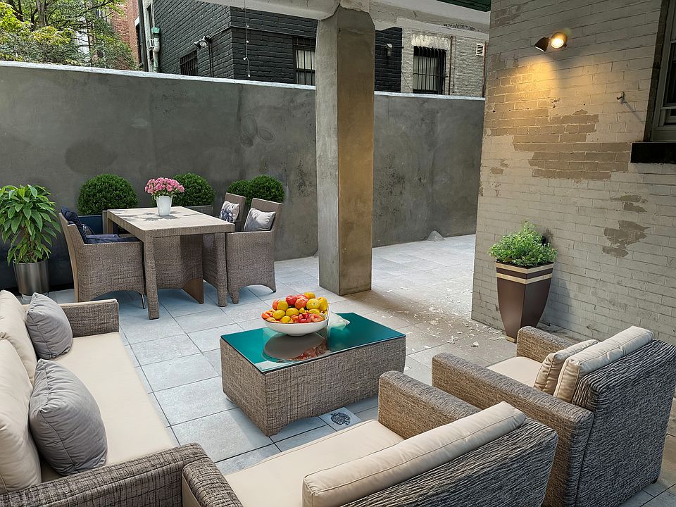 1st image of 319 W 105th St APT 1R