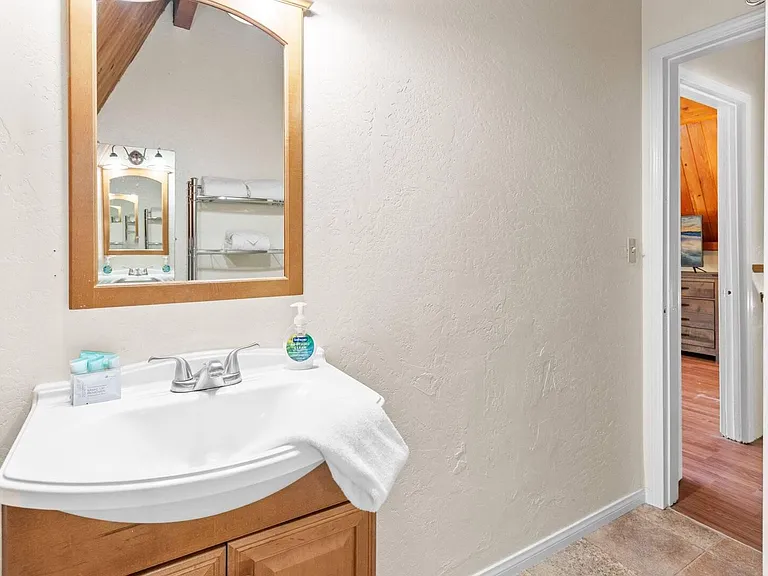 Mendocino Dr — Photo 21