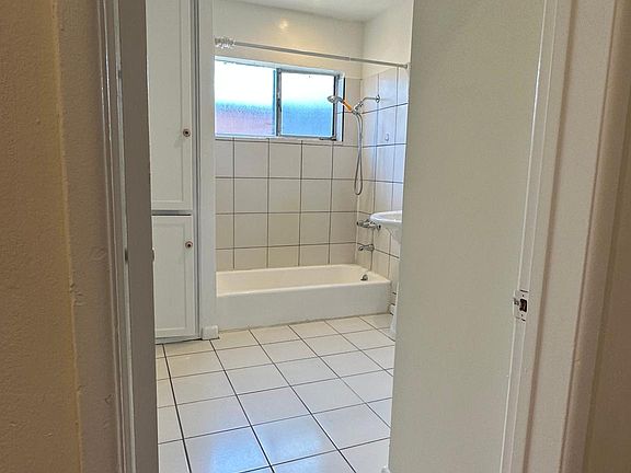 4th image of 5826 Gregory Ave #7