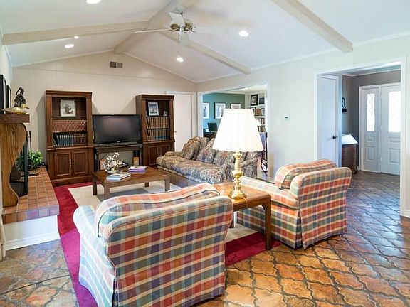 5th image of 4915 Mill Creek Cir