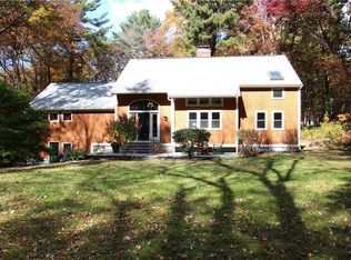 9 Winchester Ave, North Smithfield, RI 02896