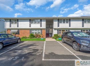 65 Galewood Dr APT A, Matawan, NJ 07747