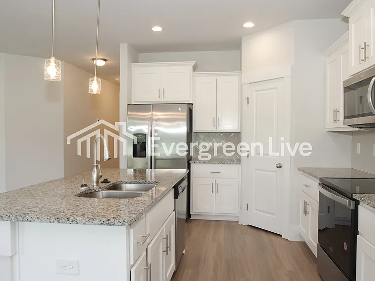 27497 McKenna Dr — Photo 7