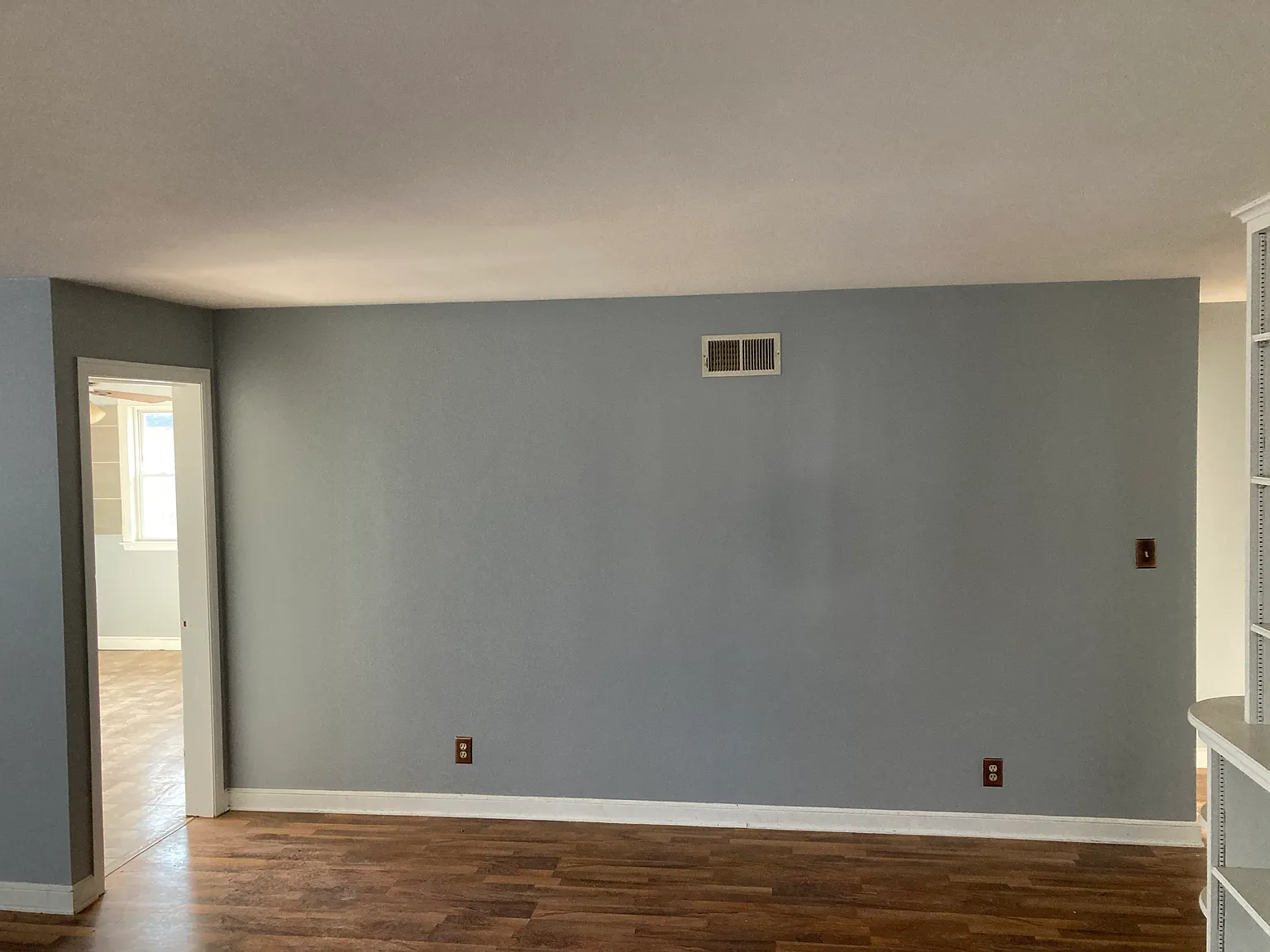 3 bed, 1.5 bath, 1450 sqft, $2,200 — Photo 3