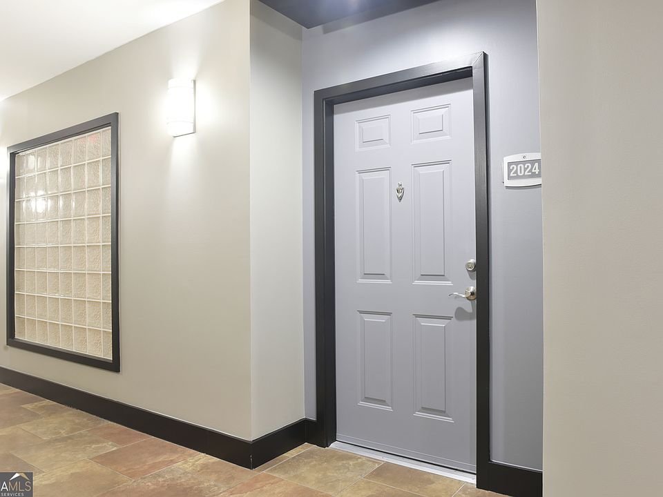 1st image of 390 17th St NW Unit 2024