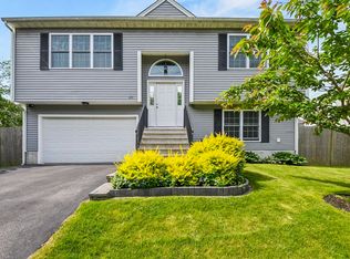 171 Henry St, Fall River, MA 02721