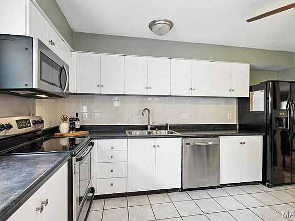 3rd image of 11840 McKelvey Gardens Dr