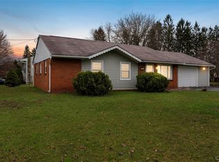 101 Timwood Dr, Baldwinsville, NY 13027