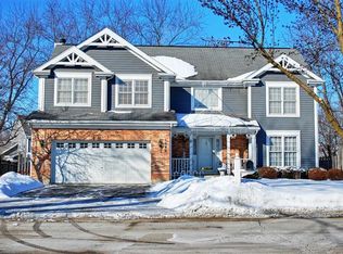 1092 Wakefield Dr, Elgin, IL 60120