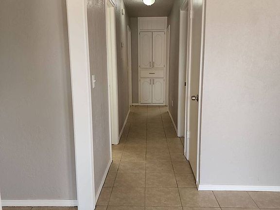 2nd image of 1913 NE 44th St