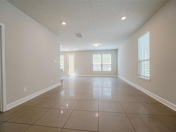 3rd image of 8609 Cedar Brook Point Dr