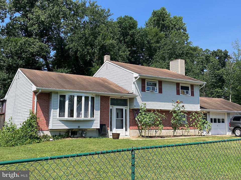 1st image of 3 Oak Ave