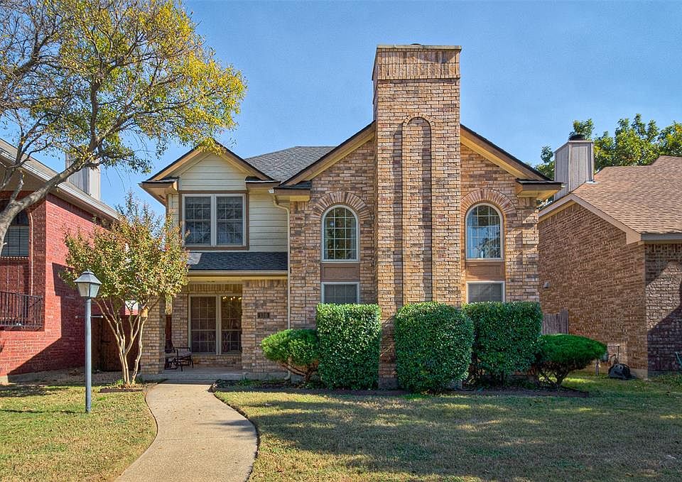 1st image of 136 Summer Place Dr