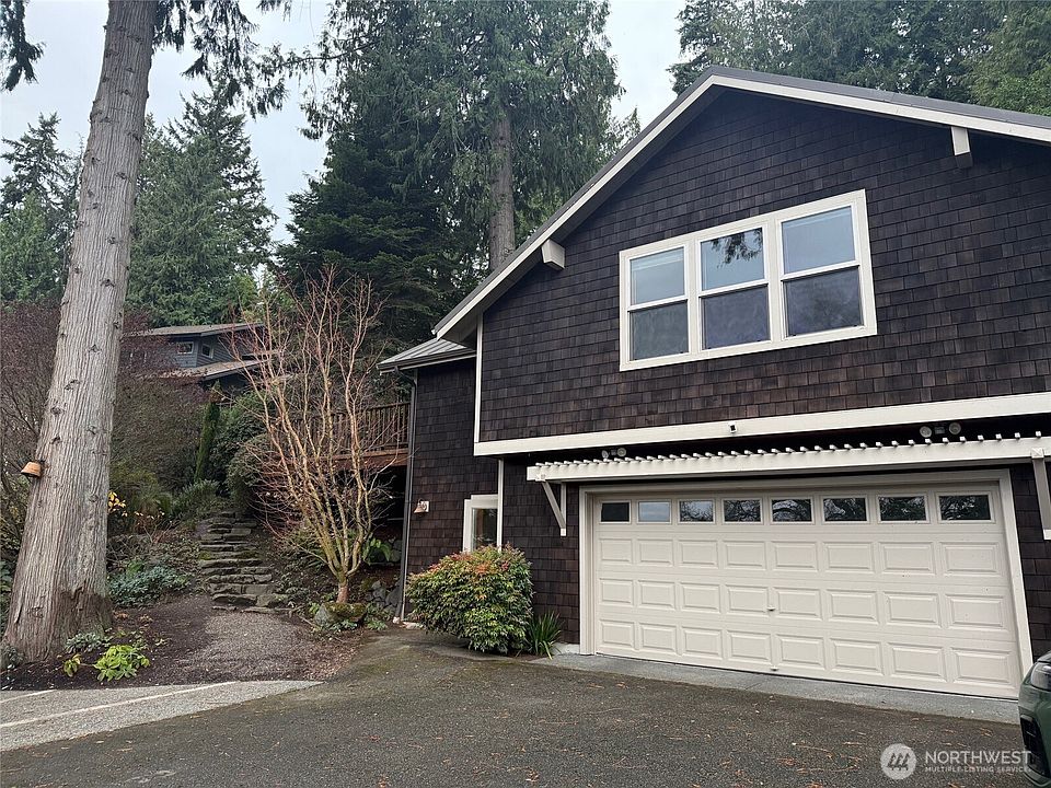 2nd image of 15135 Anna Vera Lane NE