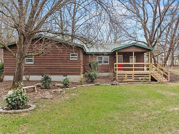 3rd image of 471 Chapel Rd