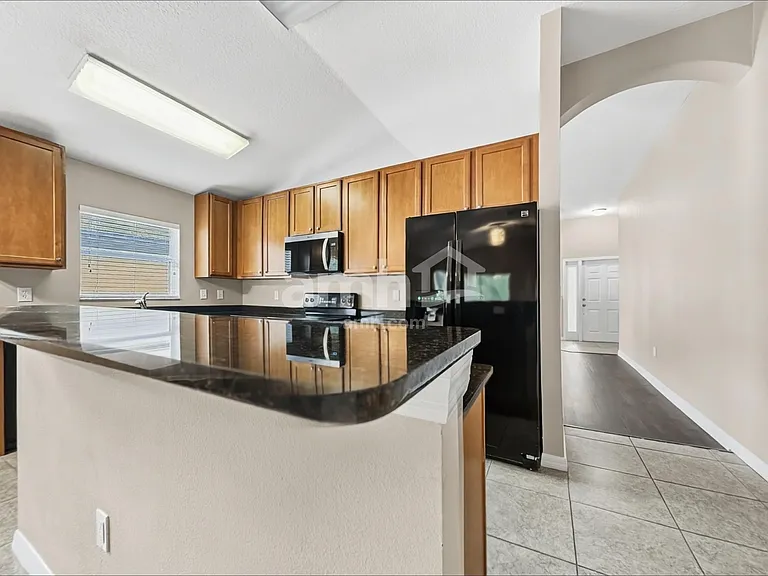 3213 Dunstable Dr — Photo 4