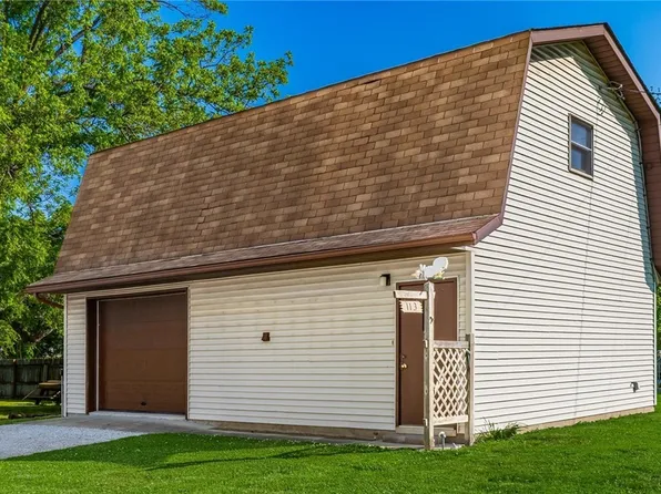 113 E 2nd St, Hebron, OH 43025