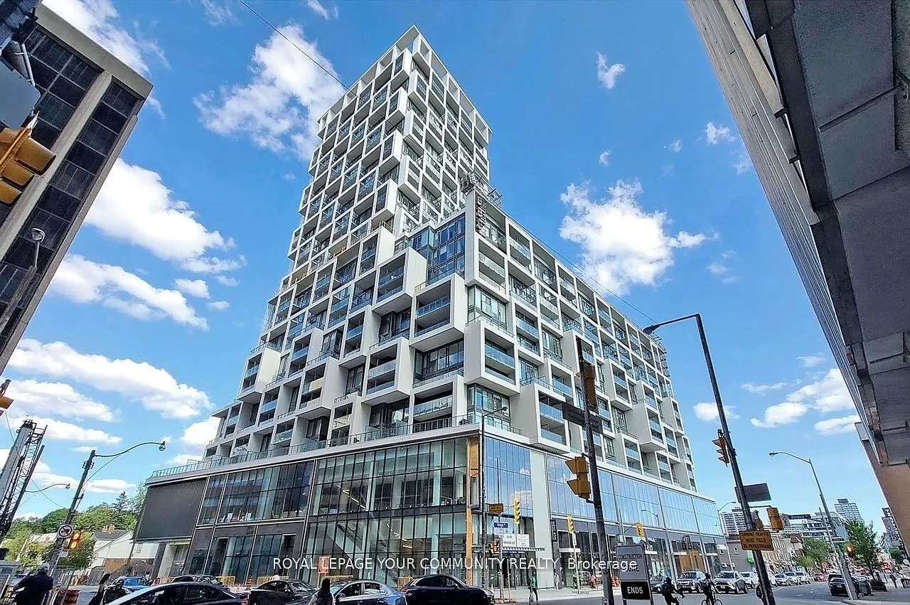 2 bed, $2,990 — Photo 1