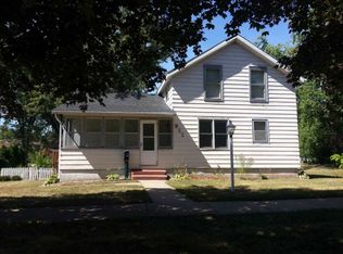 911 Vine St, Wisconsin Dells, WI 53965