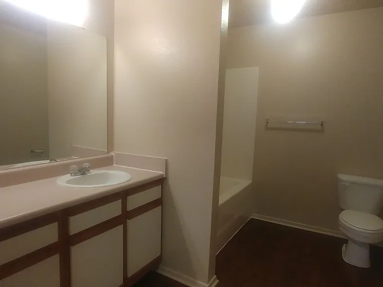 2526 Dartmouth St #205 — Photo 9