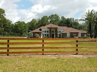 36901 Laurel Oaks Ln, Dade City, FL 33525