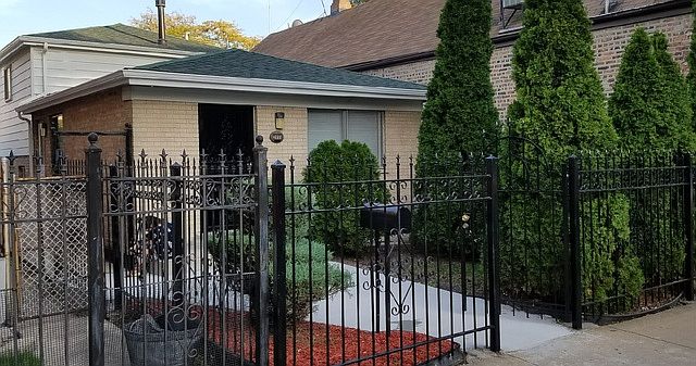 1st image of 2855 S Saint Louis Ave