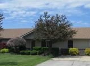 15560 Lee Rd, Brownstown, MI 48173