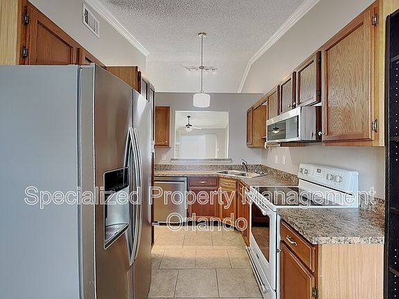 3rd image of 111 Hidden Arbor Ct