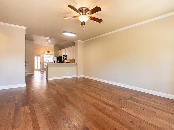 3rd image of 3075 Willow Grove Blvd APT 1105