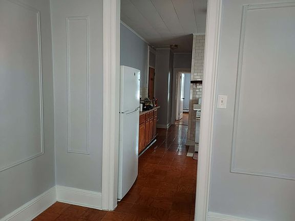 3rd image of 380 Ege Ave #A1