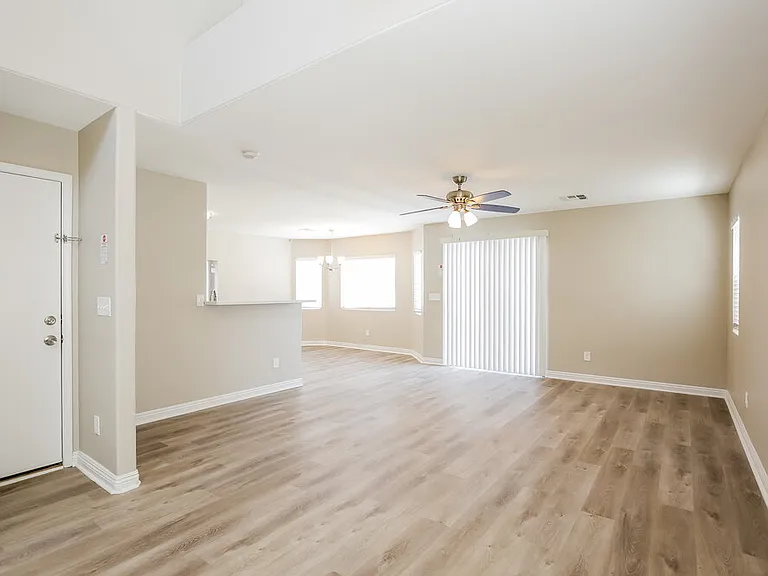 4944 Sapphire Light St — Photo 4