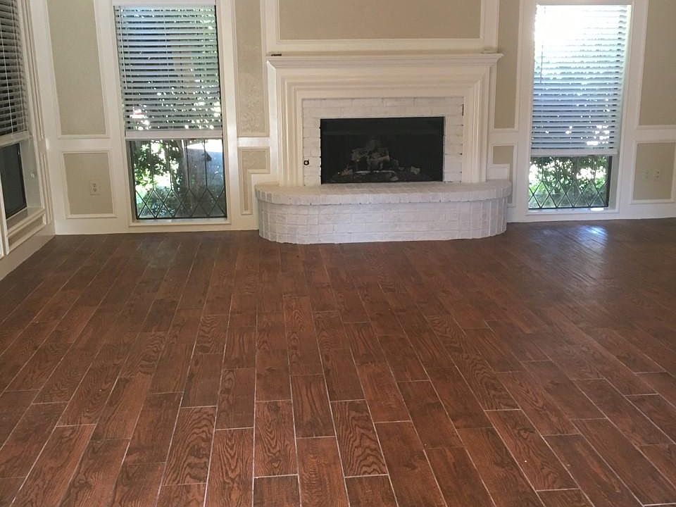 1st image of 1206 Wimbledon Ln