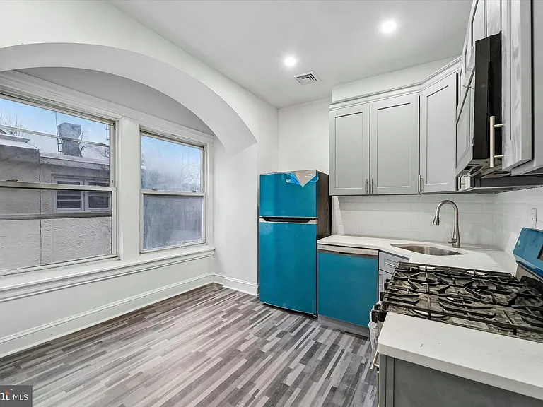 79 E High St #2 — Photo 4