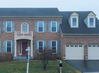 10817 Maplecrest Ln, Potomac, MD 20854