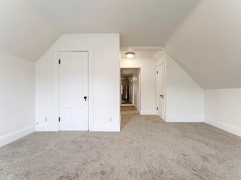 247 Park St #3 — Photo 20