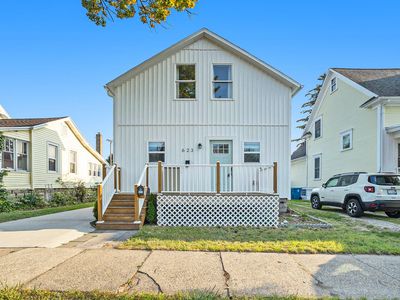 623 Fulton St, Grand Haven, MI, 49417