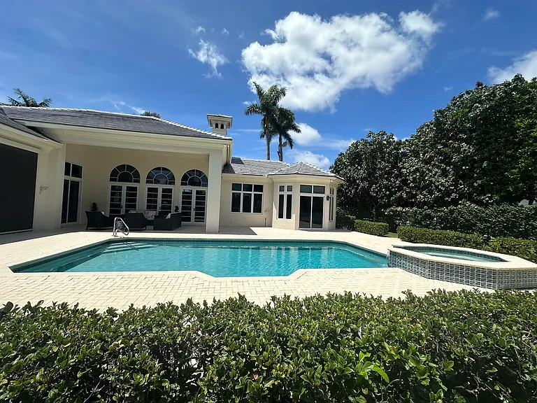 645 Atlantis Estates Way — Photo 3