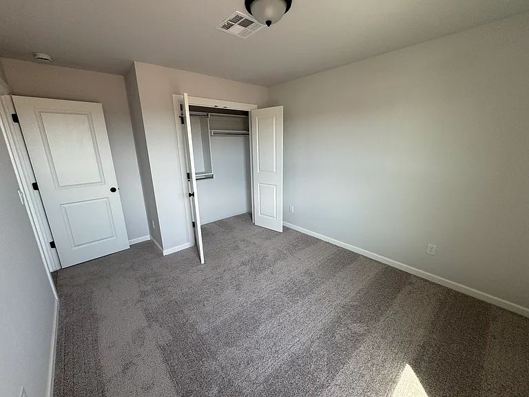 2917 NW 196th Pl — Photo 15